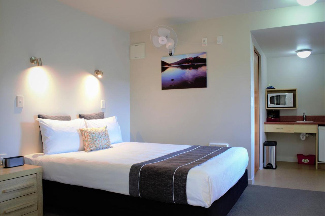 Bella Vista Motel 4*